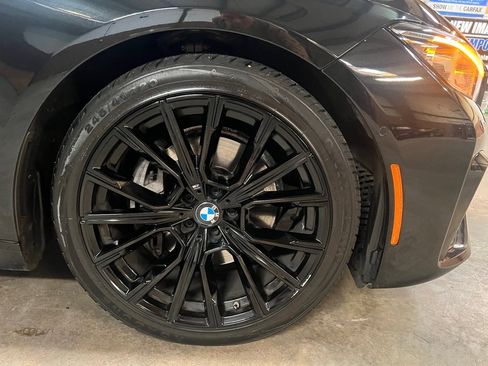 Used 2022 BMW 740i w/ M Sport Package image 50