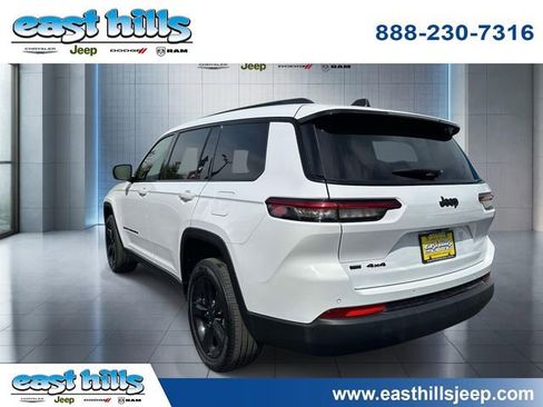 Used 2023 Jeep Grand Cherokee L Laredo AWD/4WD image 5