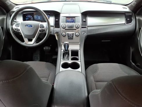 Used 2018 Ford Taurus SEL FWD image 26