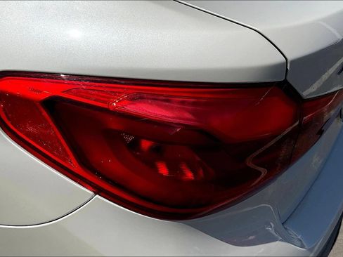Used 2017 BMW 530i xDrive AWD/4WD image 22