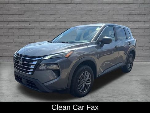 Used 2024 Nissan Rogue S AWD/4WD image 8