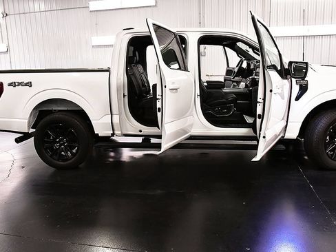 Used 2024 Ford F150 Platinum w/ Equipment Group 702A High AWD/4WD image 36