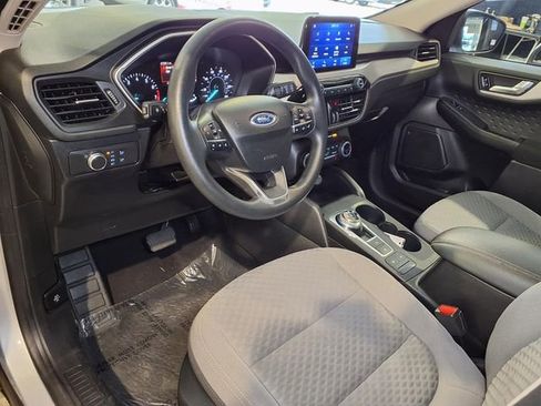 Certified 2020 Ford Escape SE FWD image 4