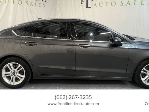 Used 2018 Ford Fusion SE w/ Fusion SE Technology Package FWD image 8