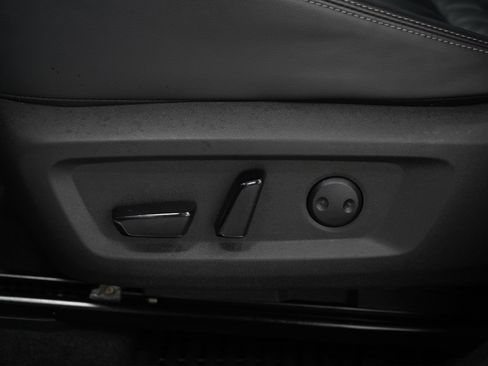 Used 2022 Nissan Rogue Platinum w/ Head-Up Display Package image 29