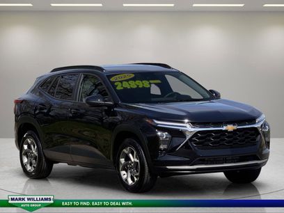 Used 2025 Chevrolet Trax LT
