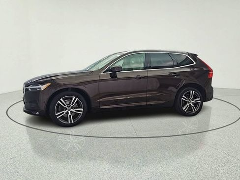 Used 2018 Volvo XC60 T6 Momentum w/ Advanced Package AWD/4WD image 3