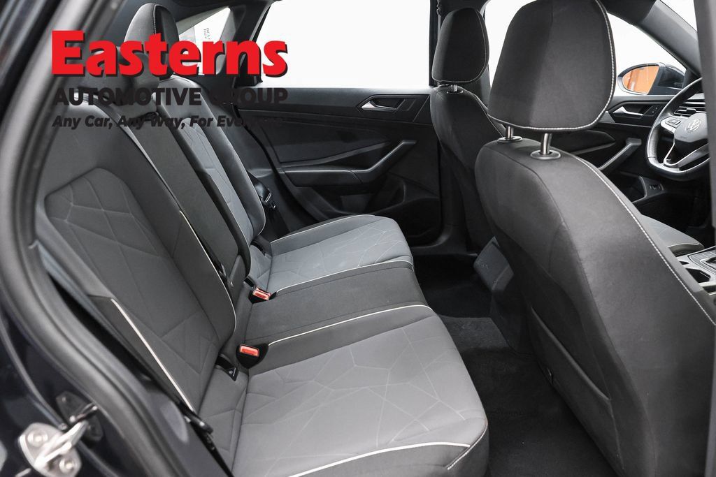 Used 2025 Volkswagen Jetta Sport FWD image 22