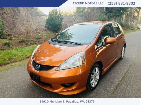 Used 2009 Honda Fit Sport image 1