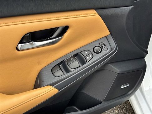 New 2025 Nissan Sentra SV w/ SV Premium Package image 22