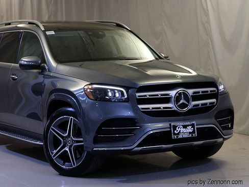 Used 2023 Mercedes-Benz GLS 450 4MATIC image 2