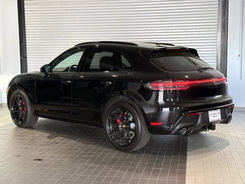 New 2026 Porsche Macan GTS image 3