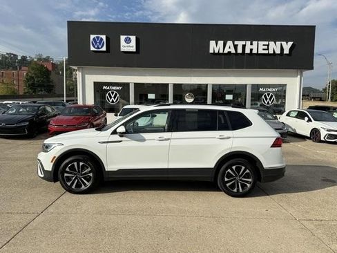 Used 2023 Volkswagen Tiguan S image 2