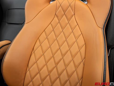 Used 2022 Ferrari 812 GTS image 45