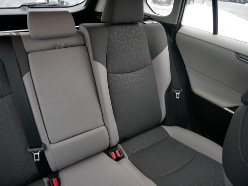 Used 2020 Toyota RAV4 XLE image 14