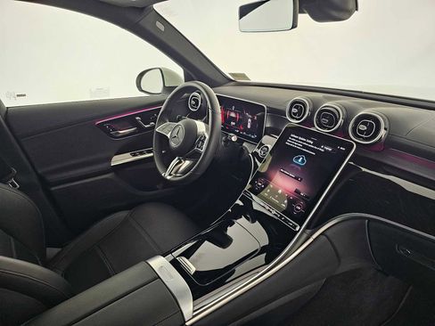Certified 2025 Mercedes-Benz GLC 300 image 12