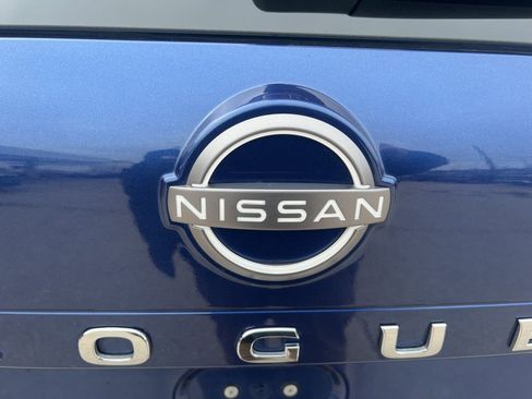 Certified 2023 Nissan Rogue SV image 31