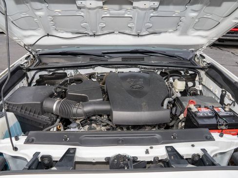 Used 2021 Toyota Tacoma SR5 image 17