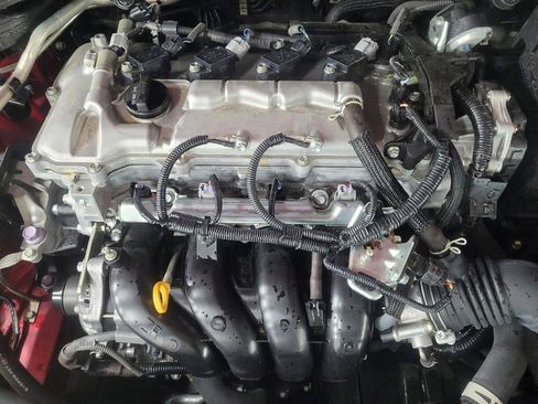 Used 2022 Toyota Corolla LE FWD image 30