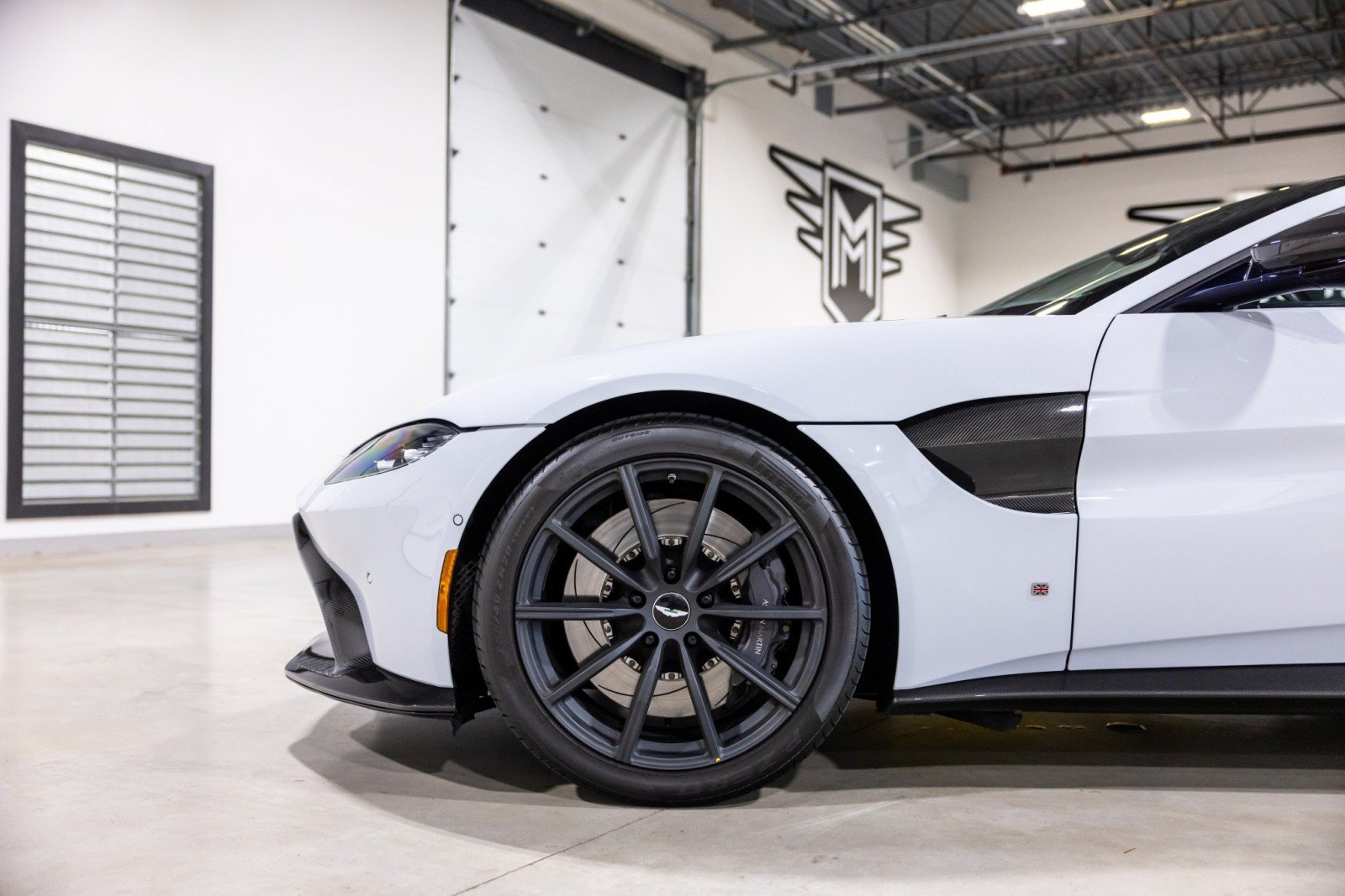 Used 2019 Aston Martin V8 Vantage Coupe RWD image 18