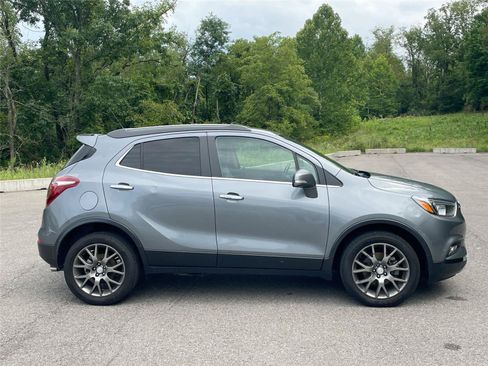 Used 2019 Buick Encore Sport Touring w/ Safety Package AWD/4WD image 4
