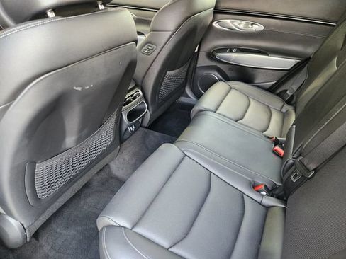 Used 2024 Genesis GV70 2.5T w/ Select Package AWD/4WD image 22