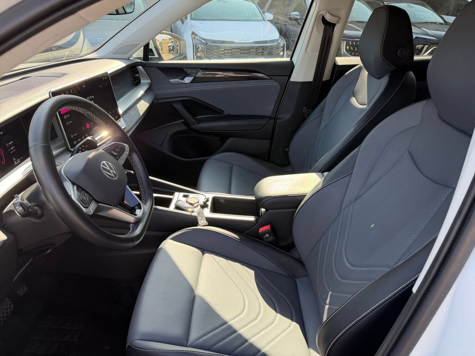 Used 2026 Volkswagen Tiguan SE AWD/4WD image 28