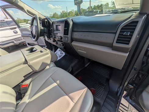 Used 2021 Ford F250 XL w/ STX Appearance Package AWD/4WD image 18