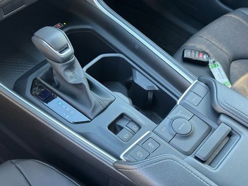 Used 2025 Toyota Grand Highlander FWD image 36