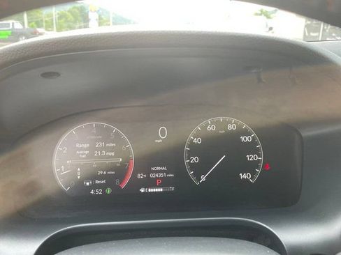 Used 2024 Honda HR-V Sport image 11