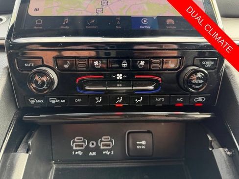 Used 2023 Jeep Grand Cherokee L Limited w/ Luxury Tech Group II AWD/4WD image 53