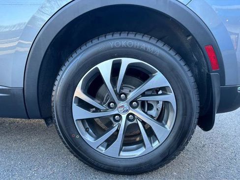 Used 2022 Buick Envision Essence w/ Technology Package I image 4