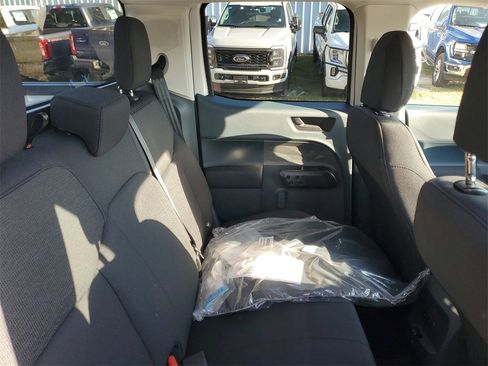 New 2025 Ford Maverick XL w/ Equipment Group 102A image 27