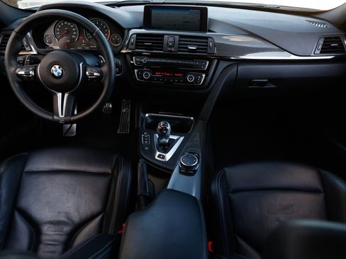 Used 2015 BMW M3 image 2