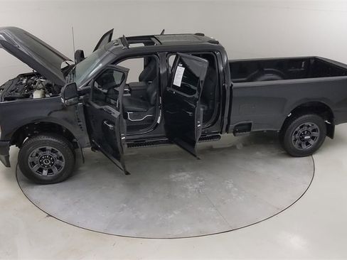 Certified 2023 Ford F250 Lariat w/ Lariat Ultimate Package image 57