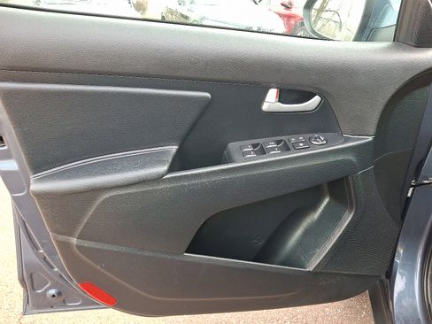 Used 2016 Kia Sportage LX image 15