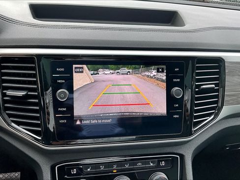 Used 2023 Volkswagen Atlas Cross Sport SE w/ Panoramic Sunroof Package FWD image 27