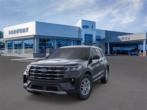 New 2025 Ford Explorer Active w/ Active Comfort Package image 2