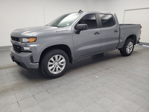 Used 2020 Chevrolet Silverado 1500 Custom w/ Custom Value Package RWD image 2