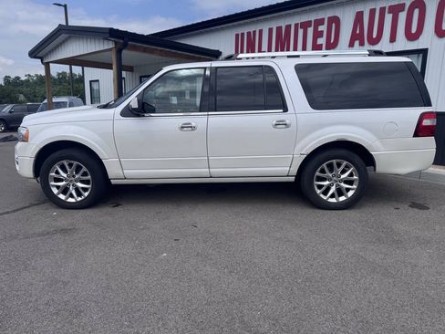 Used 2017 Ford Expedition EL Limited w/ Equipment Group 301A AWD/4WD image 9