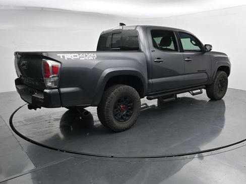 Used 2021 Toyota Tacoma TRD Sport AWD/4WD image 8