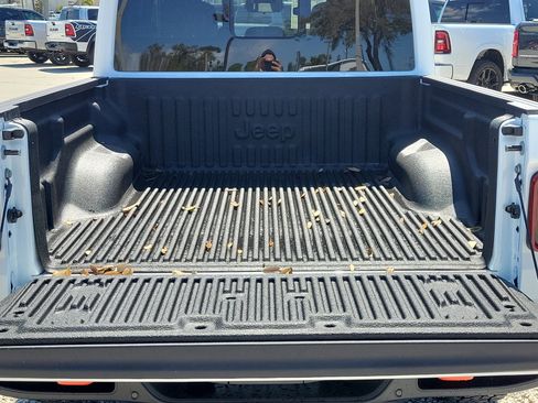 New 2026 Jeep Gladiator Mojave w/ Safety Group AWD/4WD image 9