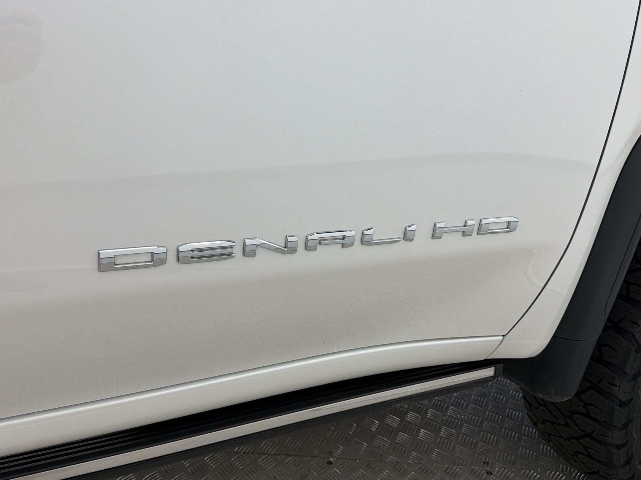 Used 2025 GMC Sierra 2500 Denali Ultimate w/ Max Trailering Package AWD/4WD image 32