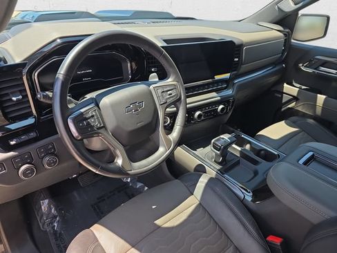 Used 2022 Chevrolet Silverado 1500 ZR2 w/ Technology Package AWD/4WD image 15