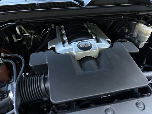 Used 2019 Cadillac Escalade 2WD image 43