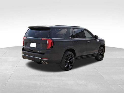 Used 2025 GMC Yukon Denali Ultimate AWD/4WD image 4