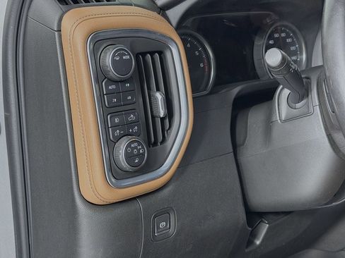 Used 2022 Chevrolet Silverado 3500 High Country image 10