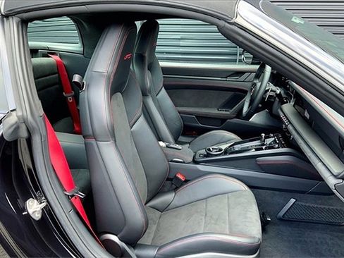 Used 2023 Porsche 911 Targa 4 GTS image 8