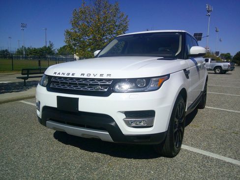 Used 2016 Land Rover Range Rover Sport HSE image 27
