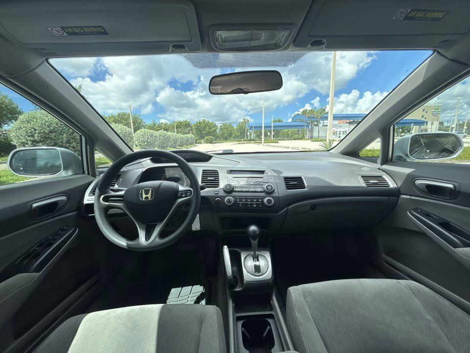 Used 2010 Honda Civic LX image 10